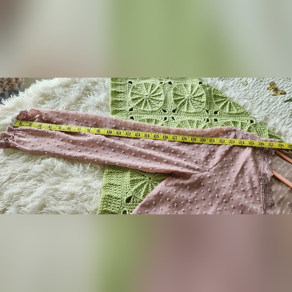 Lace top - Picture 6 of 9